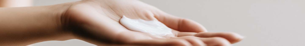 Quelle est la diff&eacute;rence entre cr&egrave;me anti-&acirc;ge et Anti-ride ?