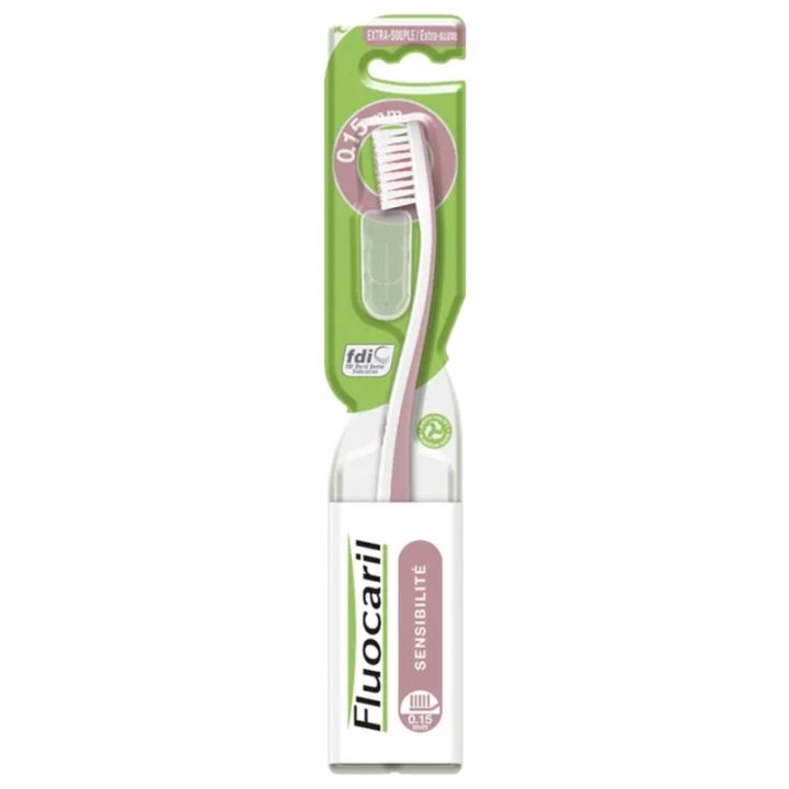 Brosse &agrave; dents extra-souple Sensibilit&eacute; Fluocaril - une brosse &agrave; dents