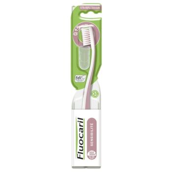 Brosse &agrave; dents extra-souple Sensibilit&eacute; Fluocaril - une brosse &agrave; dents