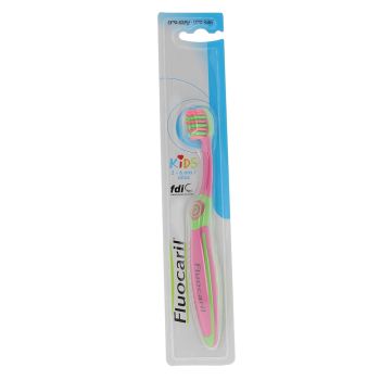 Brosse &agrave; dents kids extra-souple Fluocaril - une brosse &agrave; dents