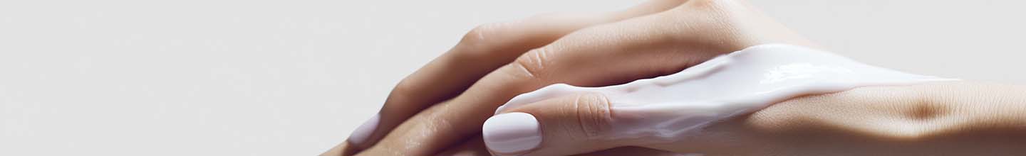 Pourquoi mon visage est-il rouge et taché ?