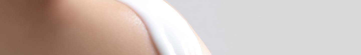 Quel nettoyant tue le champignon du pied d'athlète ?