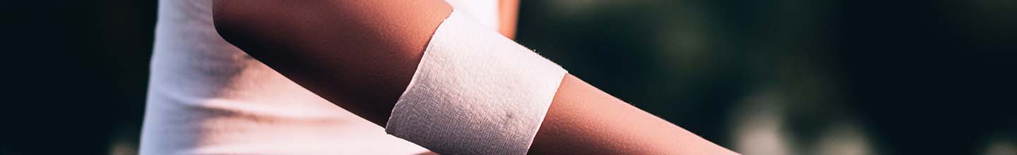 L’antiseptique est-il la même chose qu’un antimicrobien ?