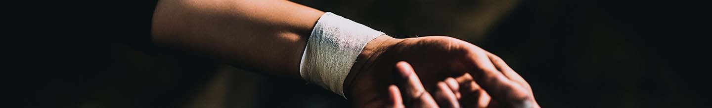 Quelle est la différence entre un antiseptique et un antibiotique ?