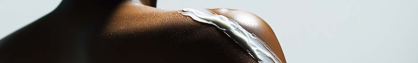 Pourquoi ma peau est-elle si sèche même lorsque je l'hydrate ?